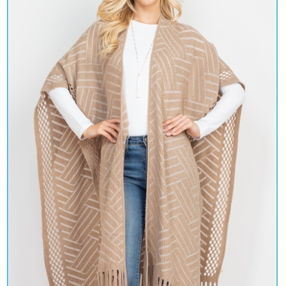 NWT Herringbone Patter Beige Kimono